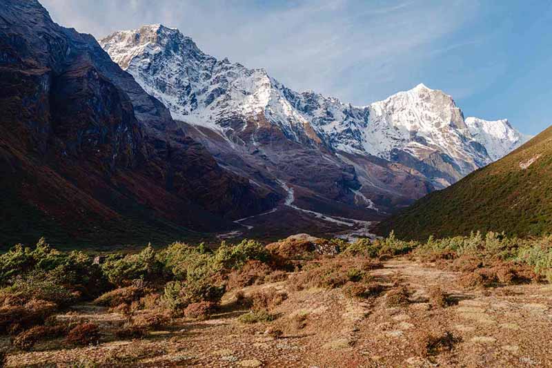 Travel Tips for Exploring Mountain Valleys NYT Routes