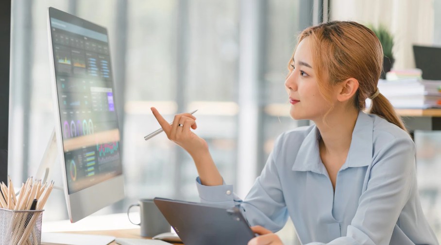 Who Should Use 5StarsStocks.com